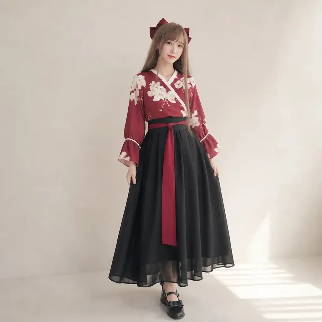 Esprit du Japon robe kimono fleurie ceinture obi rouge