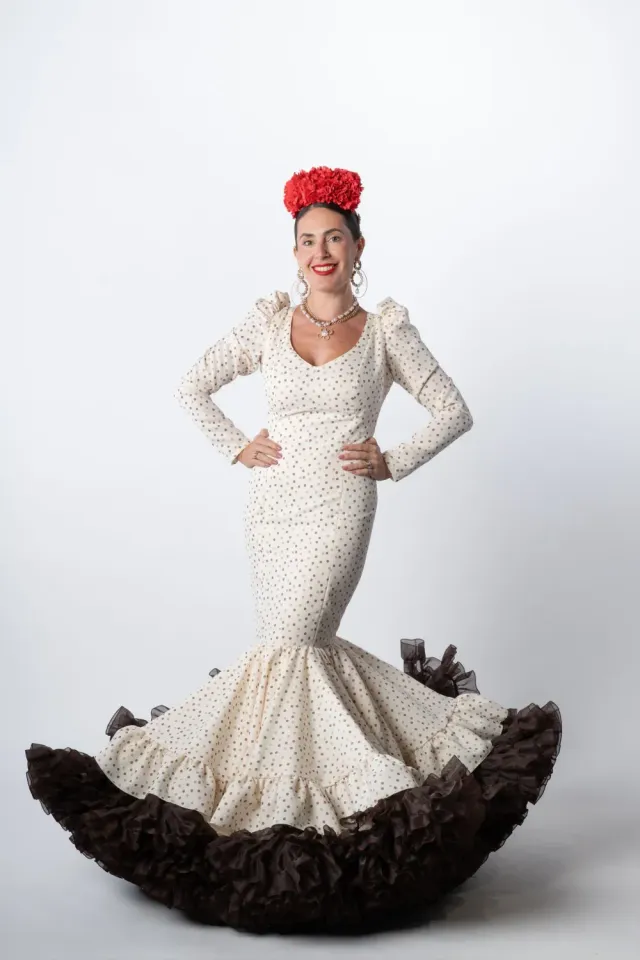 VIVA LA FERIA Lucero robe flamenca clavel ivoire à pois