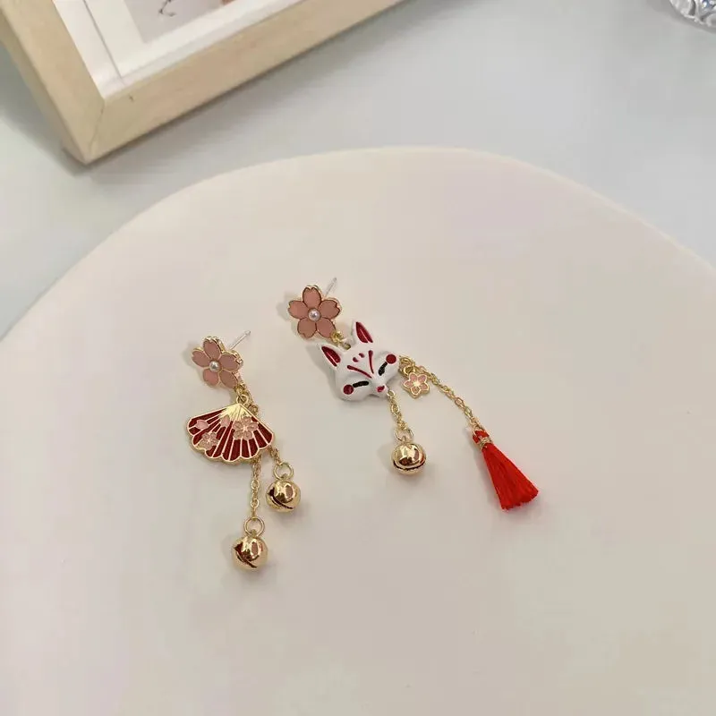 Esprit du Japon boucles d’oreilles renard éventail asymétriques