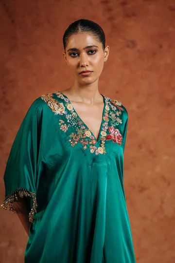 Rahul Mishra Sundarbans Silk Satin Kaftan vert émeraude brodé