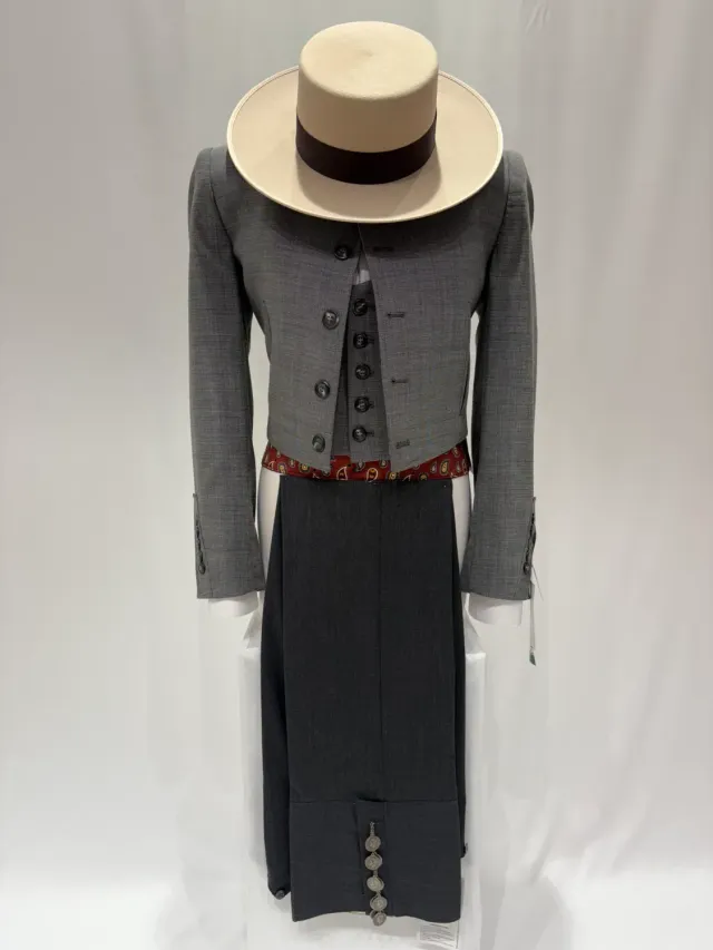 Viva la Feria Roma costume campero gris