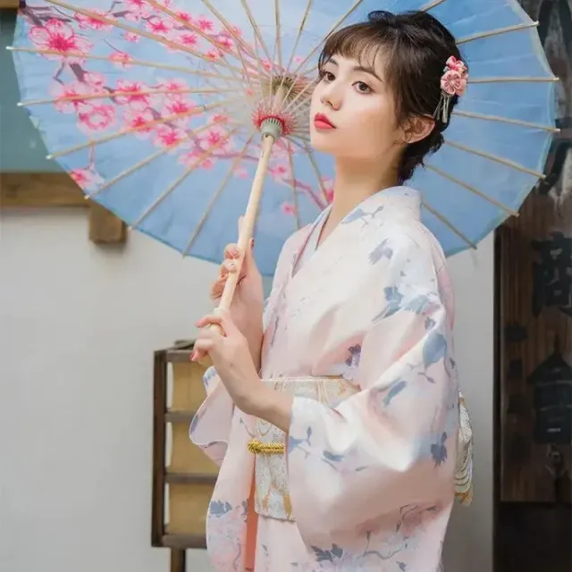 Japon style Asuka kimono femme rose brodé