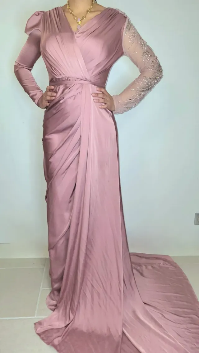 Célèbr'Orient Robe Mariam robe brodée fluide