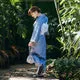 Esprit du Japon Sakura kimono japonais bleu satiné floral