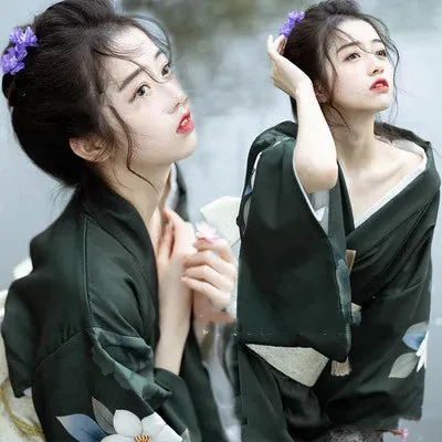 Esprit du Japon Kimono Long Vert Fleuri Japonais obi satin