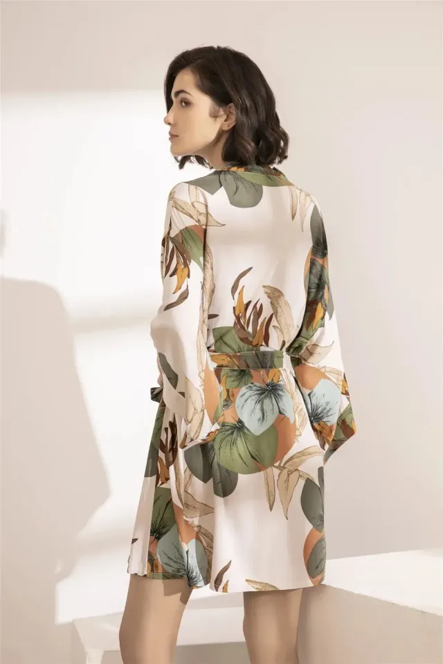 Japon style robe kimono courte motif japonais