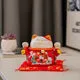 Esprit du Japon Chat Maneki Neko rouge en porcelaine