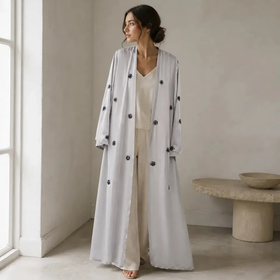Esprit du Japon Abaya Kimono perlée grise gilet long