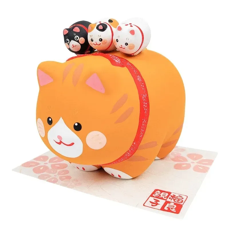 Japon style figurine famille chats maman chatons