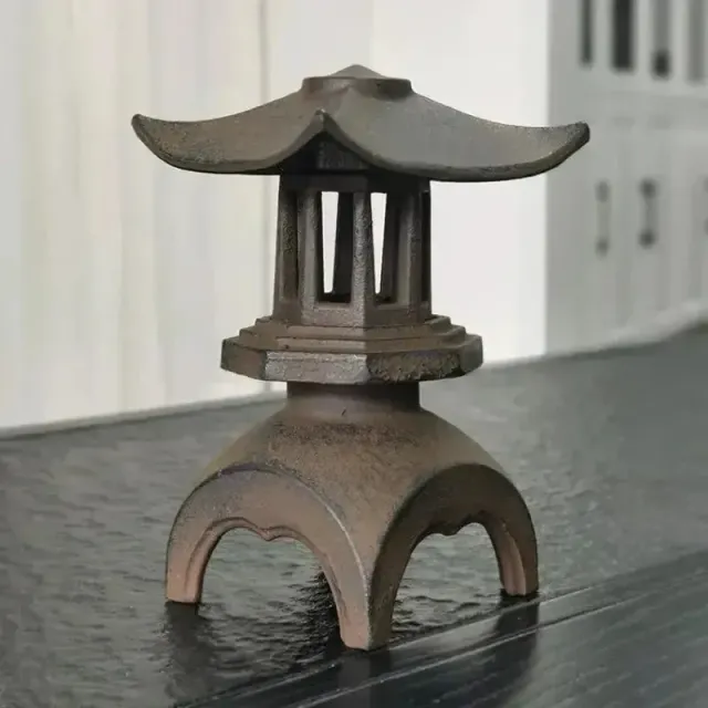 Japon style Lanterne Japonaise En Fonte ‘seiyo’ à bougie