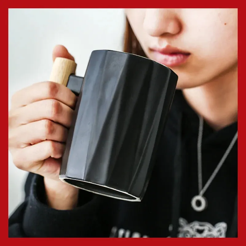 Esprit du Japon mug céramique épuré anse bois