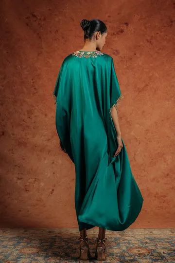 Rahul Mishra Sundarbans Silk Satin Kaftan vert émeraude brodé
