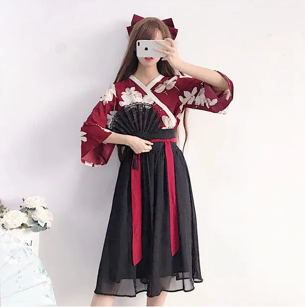 Esprit du Japon robe kimono fleurie ceinture obi rouge