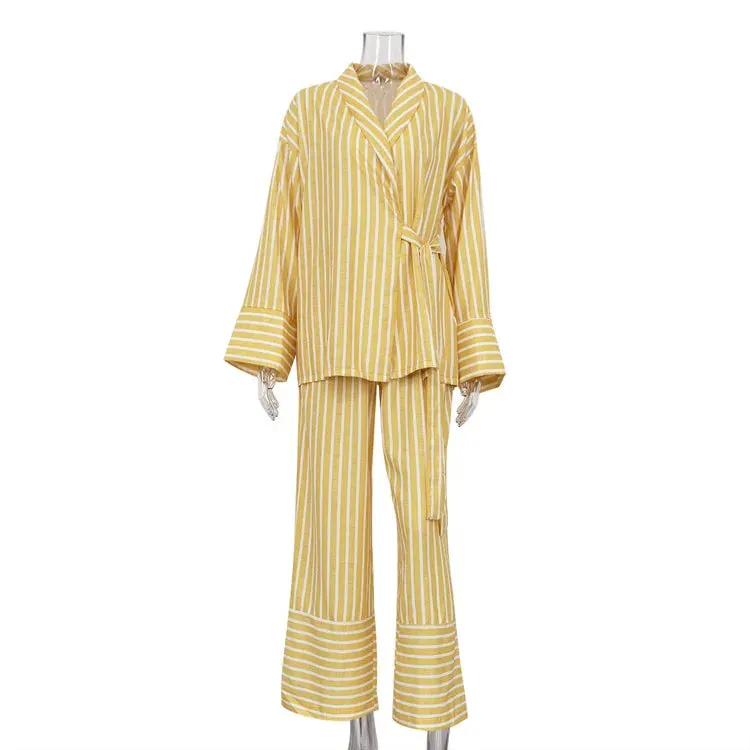 Esprit du Japon Ensemble Kimono rayé femme